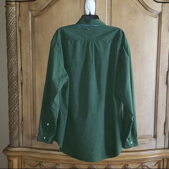 Men's Tommy Hilfiger long sleeve button down shirt. - Picture 3 of 8